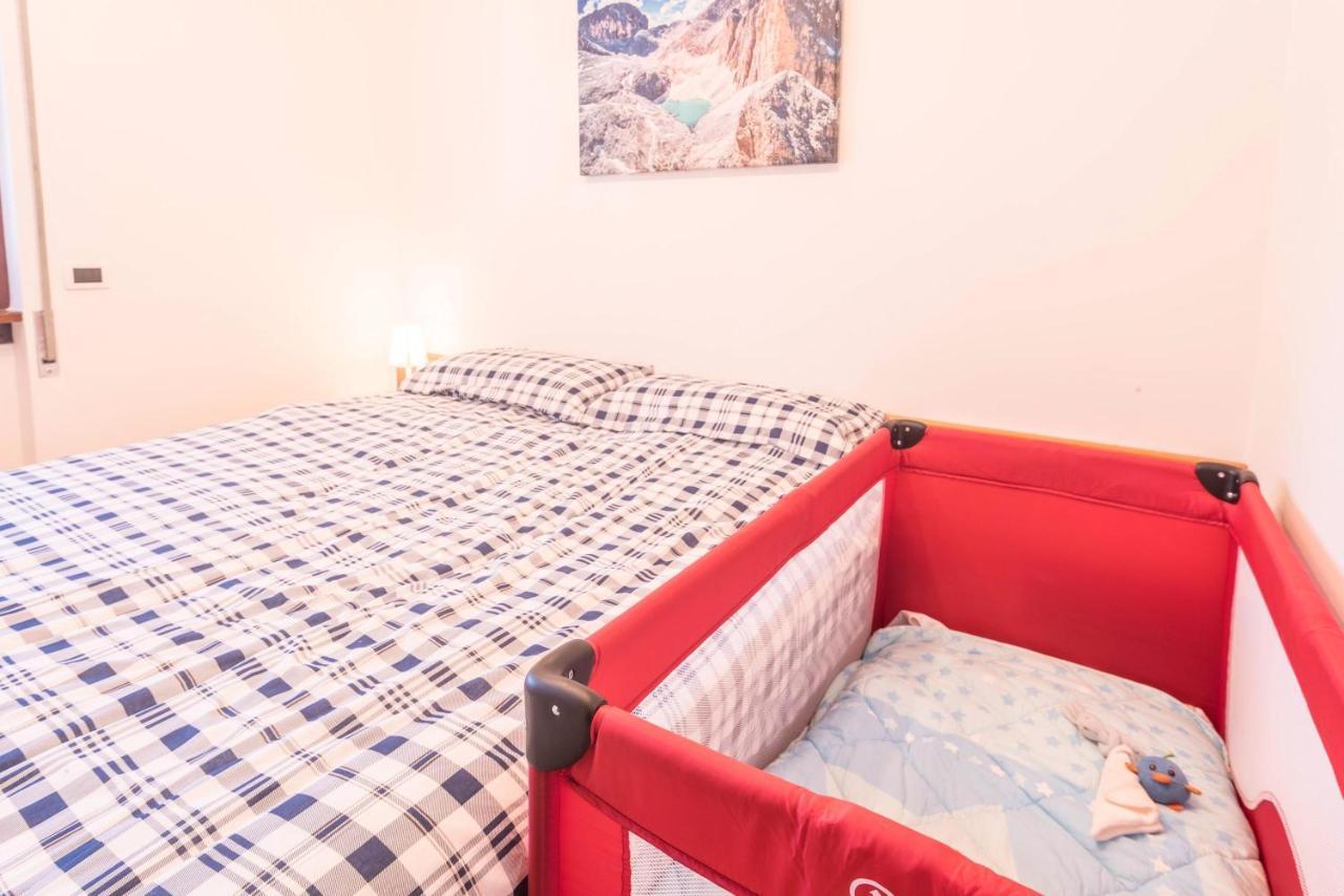 Casa Muffolina Lägenhet Canazei Exteriör bild