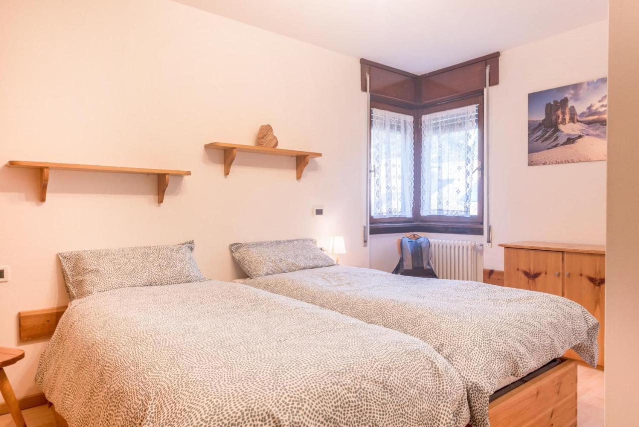 Casa Muffolina Lägenhet Canazei Exteriör bild