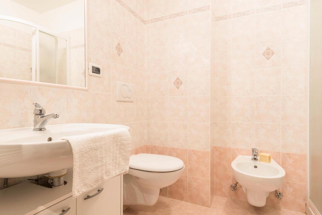 Casa Muffolina Lägenhet Canazei Exteriör bild